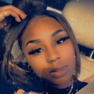 Meet your Posher, Alize